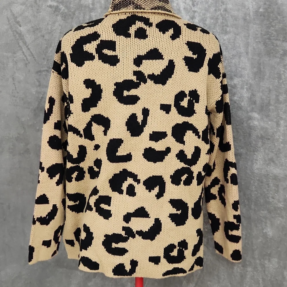 DKNY Animal print turtle neck knit sweater size small - Picture 4 of 12
